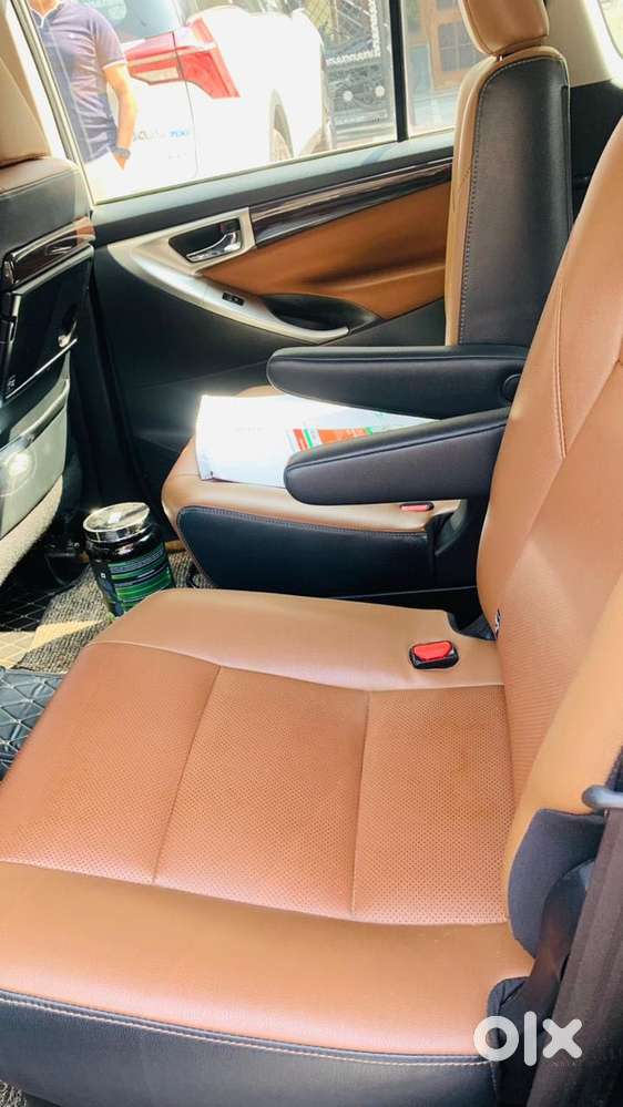 Toyota Innova Crysta 2.8z Automatic, 2020, Diesel