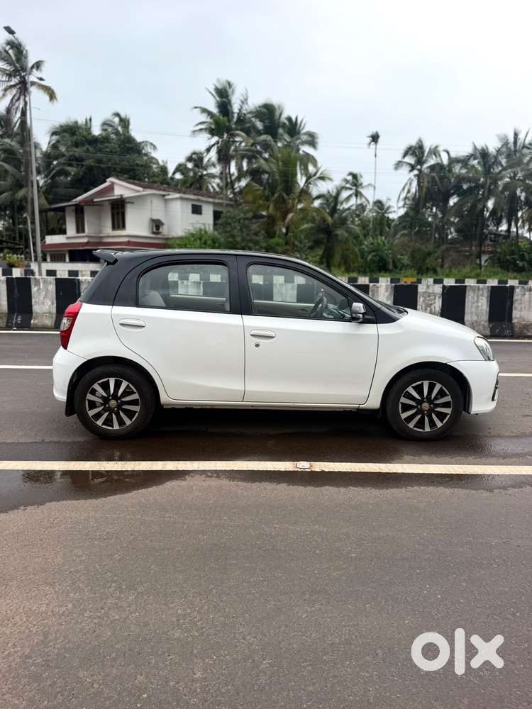 Toyota Etios Liva 1.2 V, 2017, Petrol