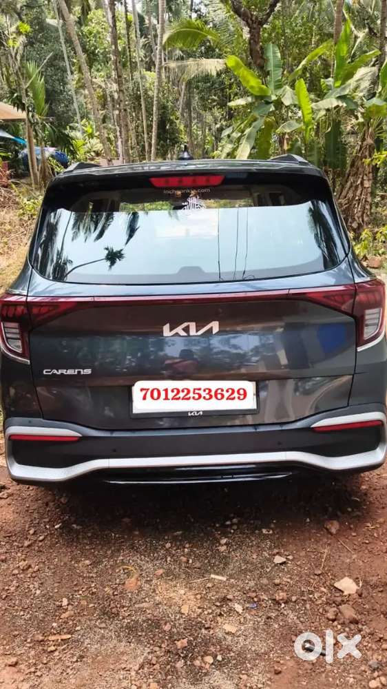 Kia Carens 2023 Petrol 26500 Km Driven