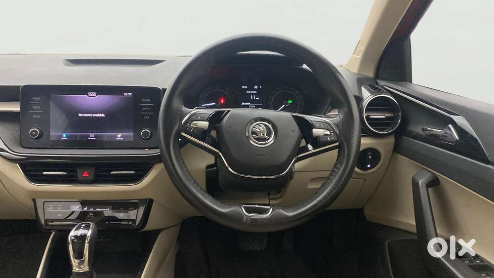 Skoda Slavia 1.0 Ambition Tsi At, 2023, Petrol