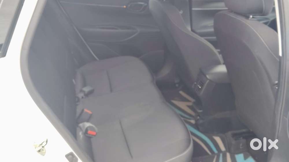 Hyundai I20 Sportz 1.2 Ivt, 2023, Petrol