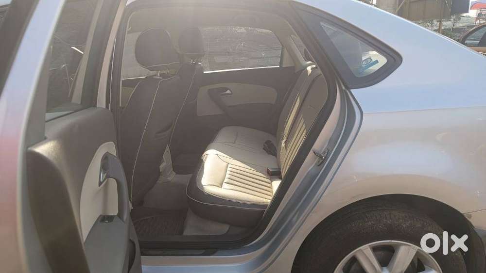 Volkswagen Vento 2010-2013 Petrol Highline, 2012, Petrol