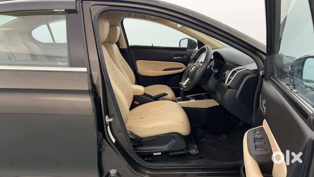 Honda City 1.5 V Mt, 2023, Petrol