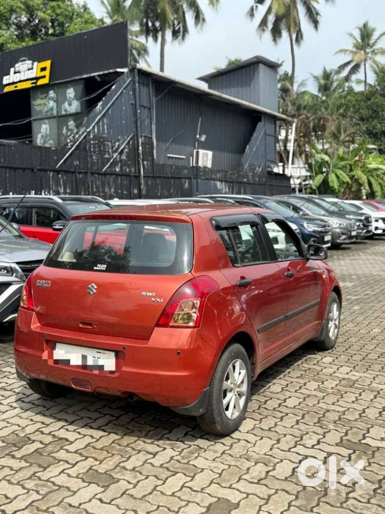 Maruti Suzuki Swift 1.2 Vxi (o), 2009