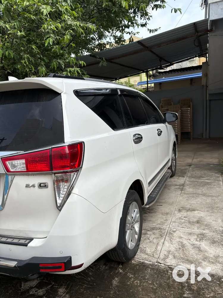 Toyota Innova Crysta 2019