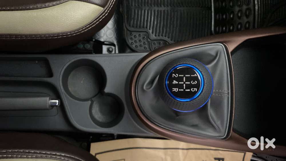 Hyundai Aura Sx (o) Manual, 2020, Petrol