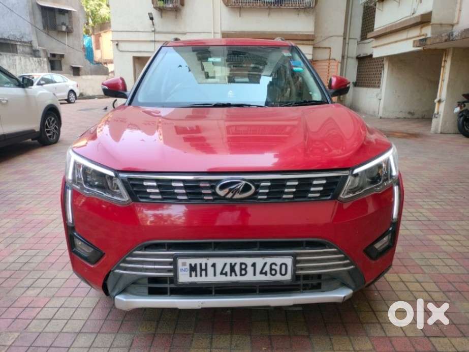 Mahindra Xuv300 1.2 W8 (o) Amt Petrol, 2022, Petrol