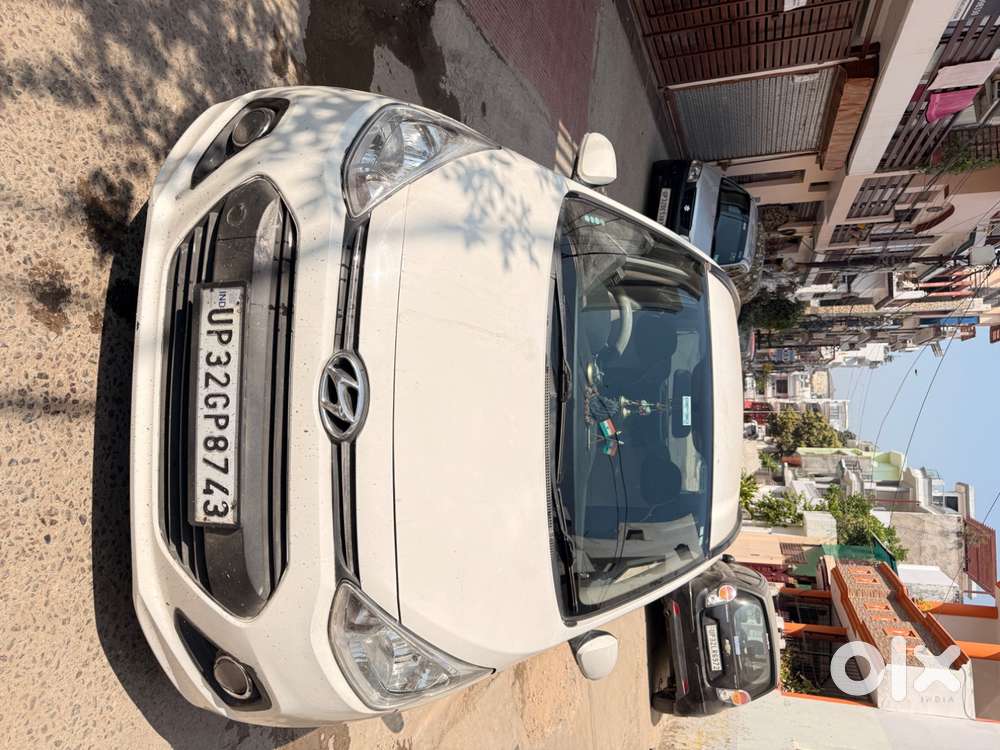 Single Hand Driven Car With Cng Mileage Of 28km/kg
