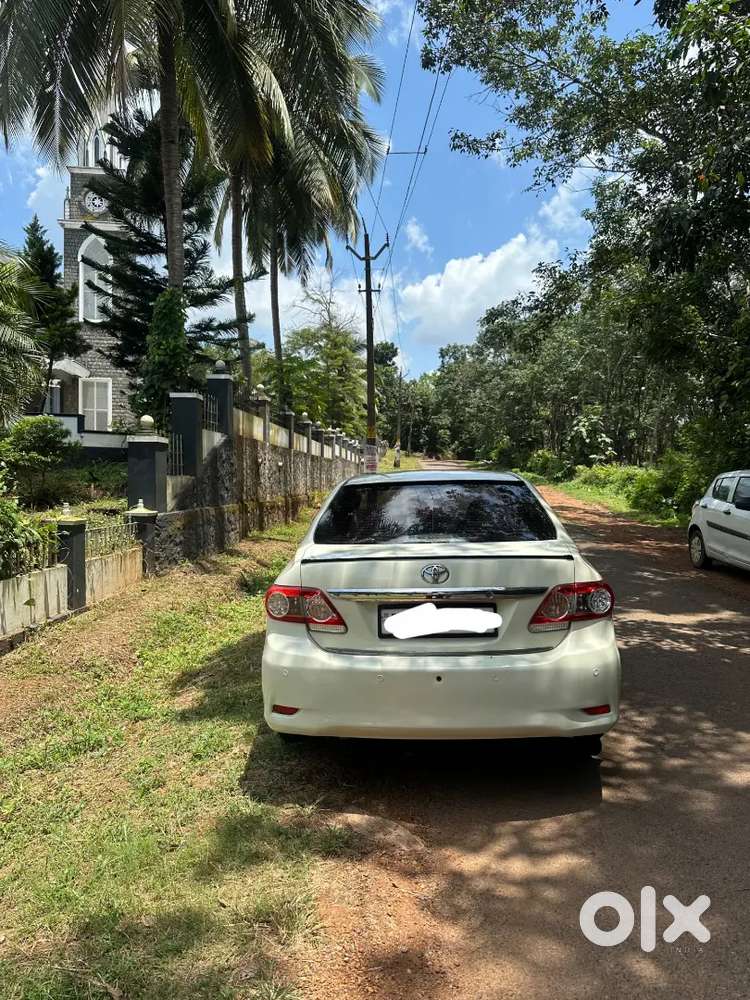 Toyota Corolla Altis 2012