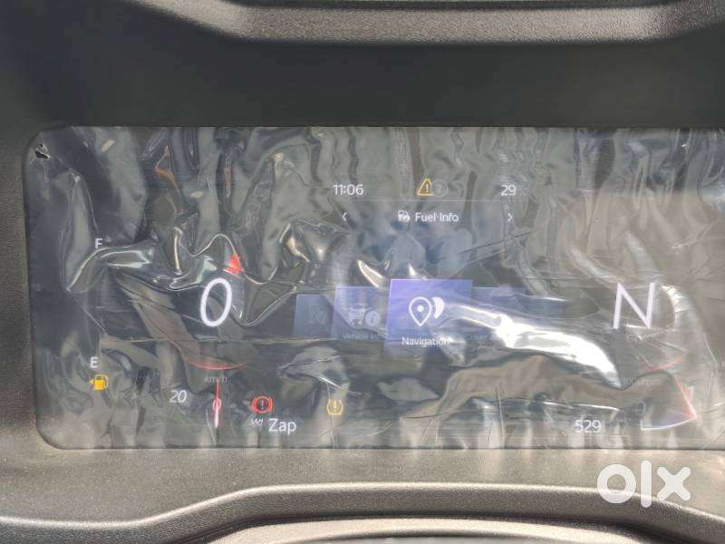 Mahindra Xuv 3xo Ax5l 1.2 Petrol At, 2026