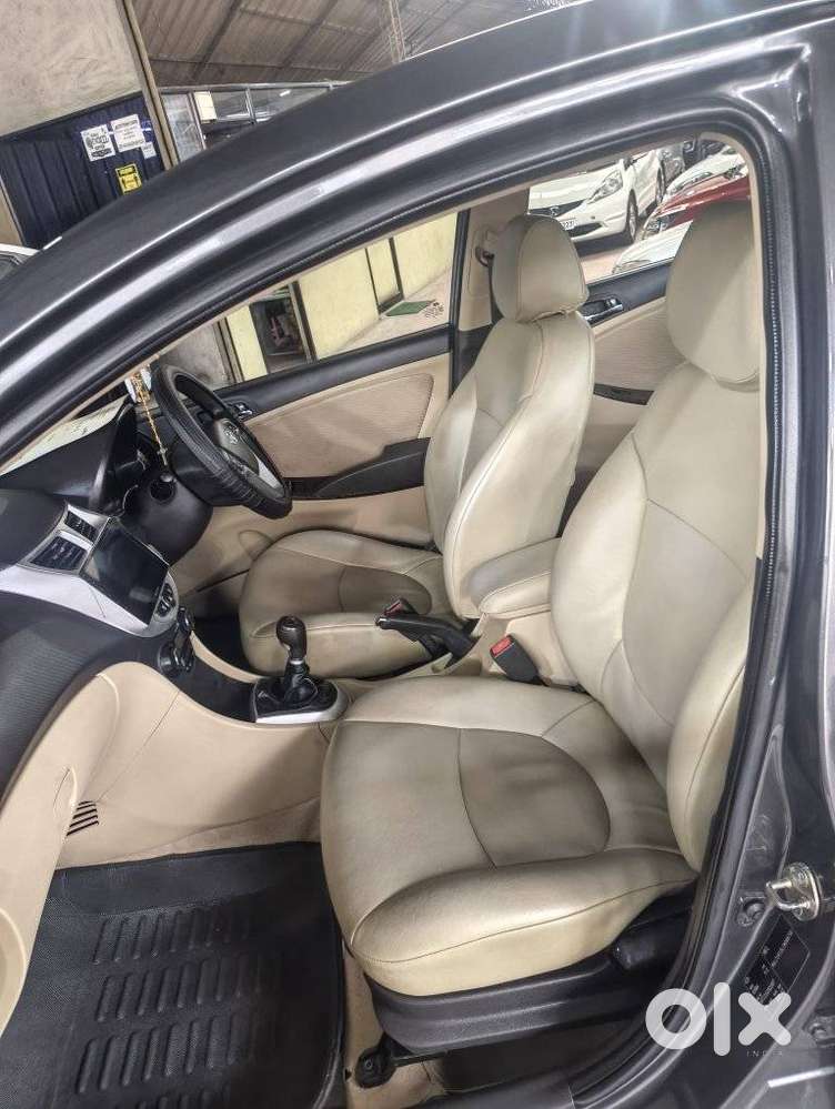 Hyundai Verna Fluidic 1.6 Vtvt Sx, 2012, Petrol