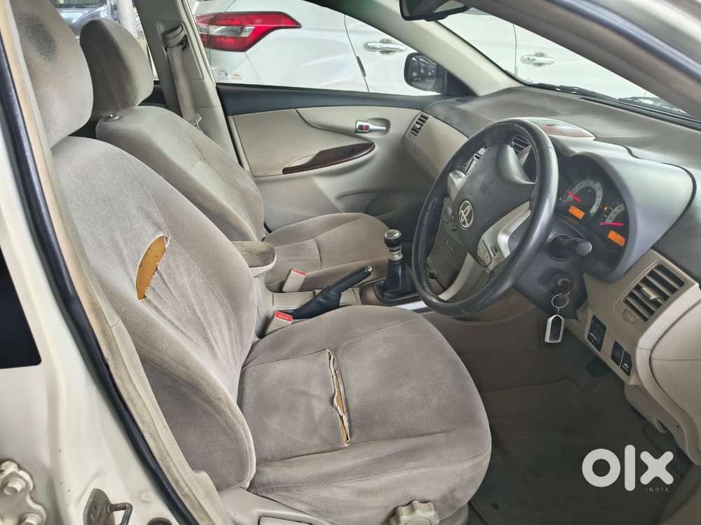 Toyota Corolla Altis, 2013, Petrol
