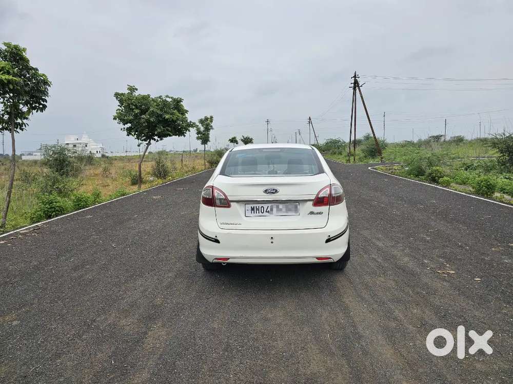 Ford Fiesta Petrol Manual 2014