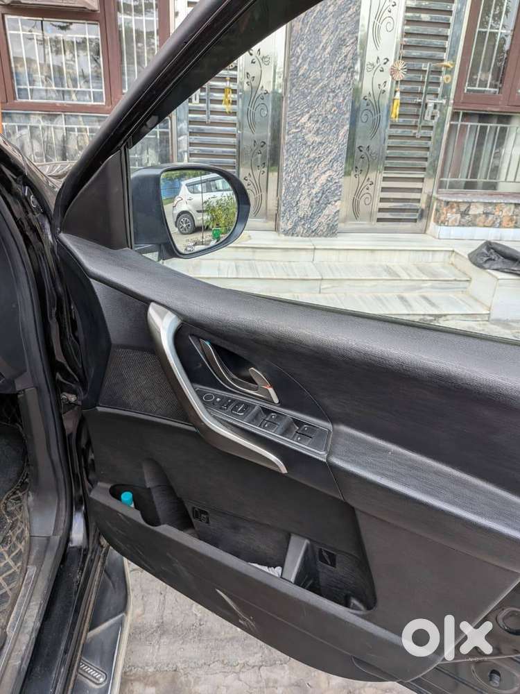 Mahindra Xuv500 W7 With Diesel Bs 6 Engine
