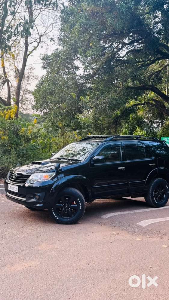 Toyota Fortuner  4x4 Diesel Manual