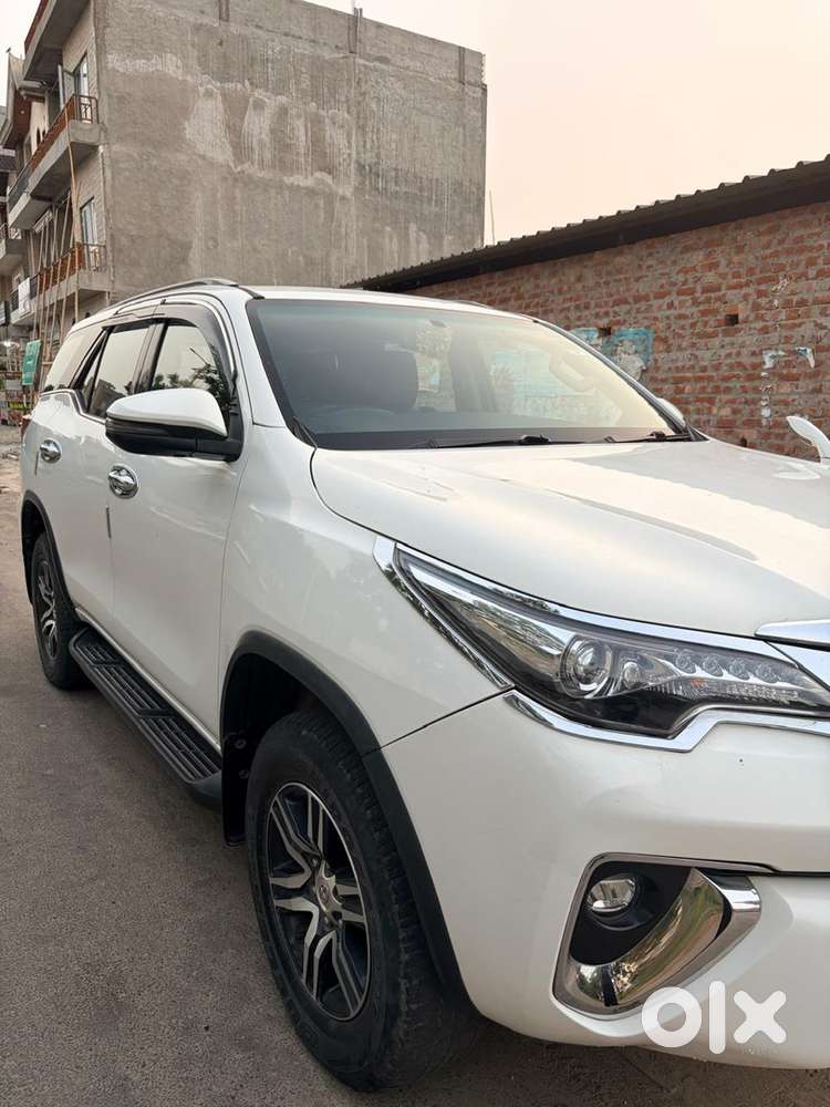 2018 Toyota Fortuner Diesel, Automatic, Km Driven 72000