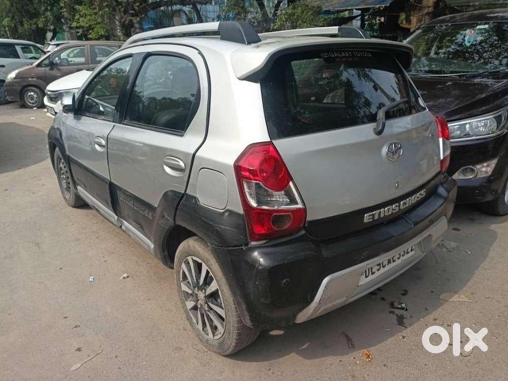 Toyota Etios Cross 1.2l G, 2015, Petrol