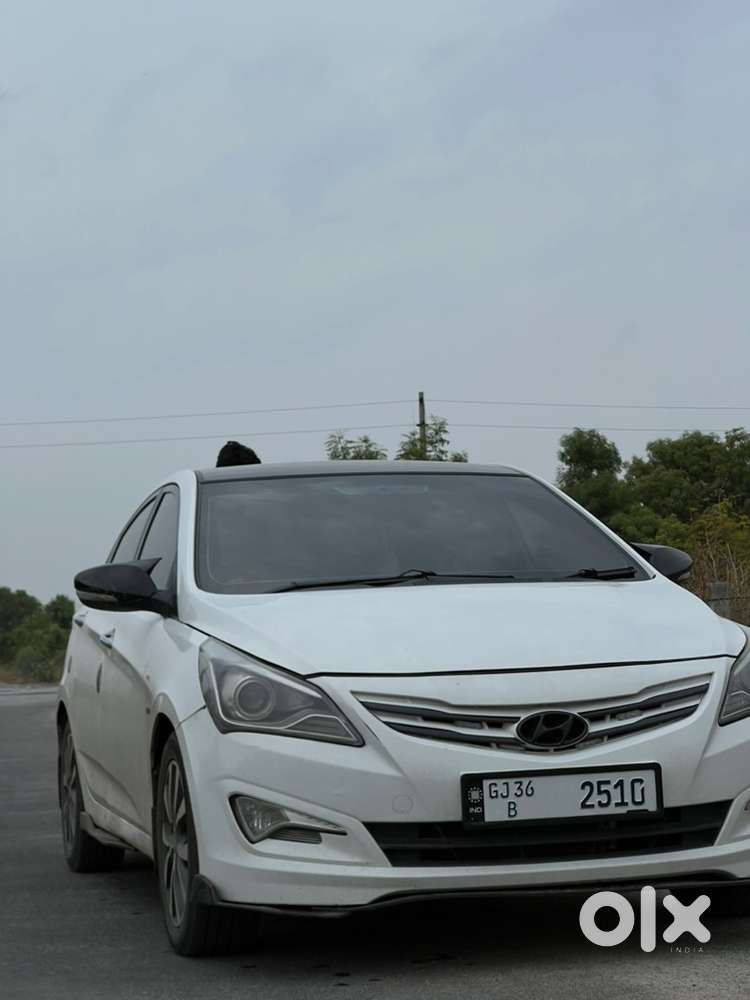 Hyundai Fluidic Verna 2016