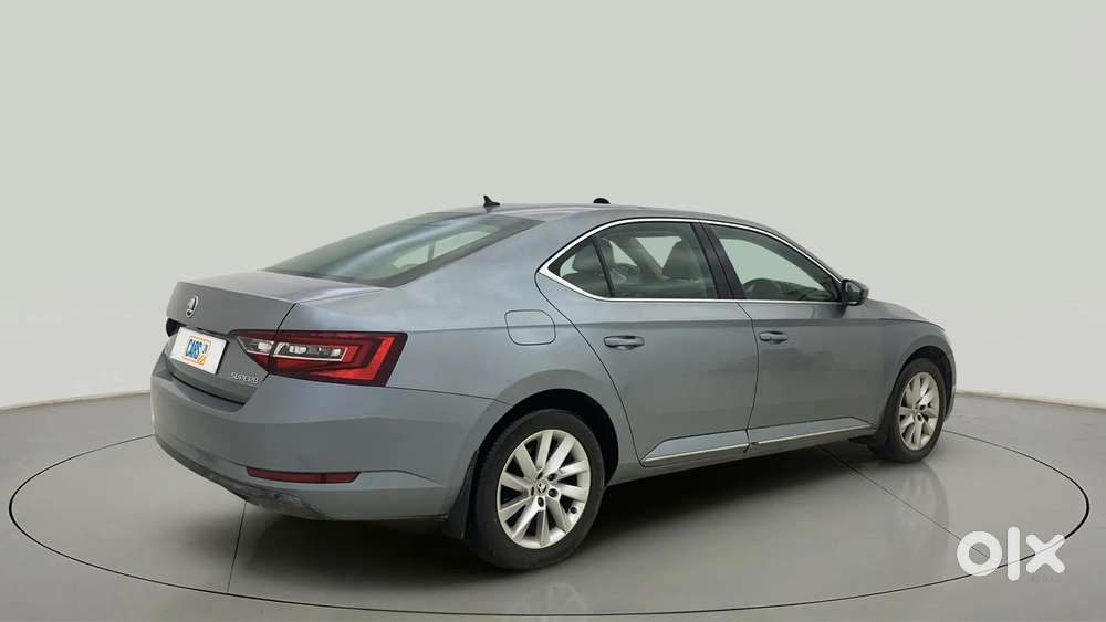 Skoda Superb Lk 1.8 Tsi At, 2018, Petrol
