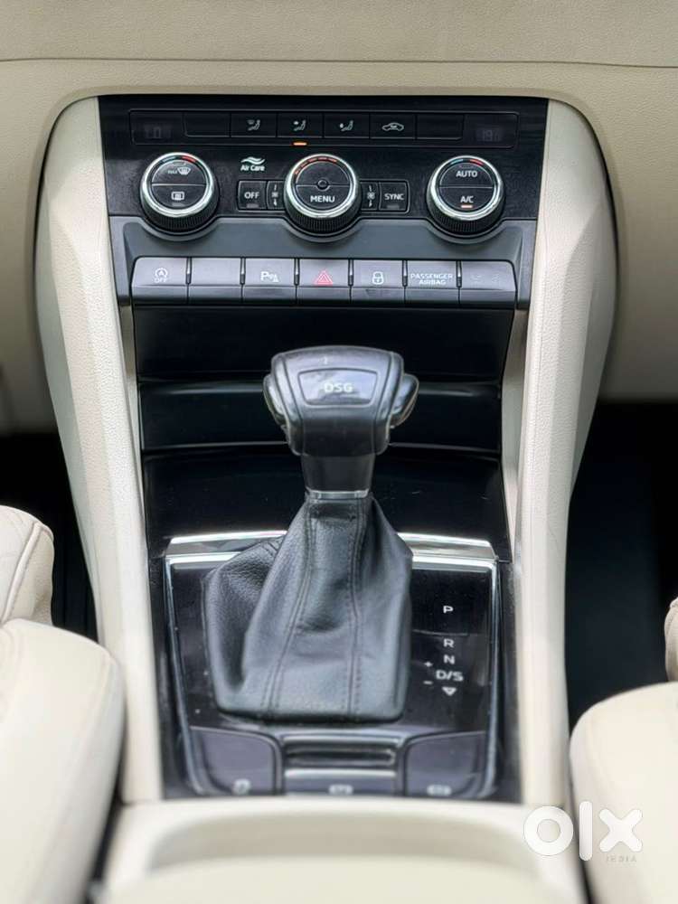 Skoda Karoq 1.5 Style At, 2020, Petrol