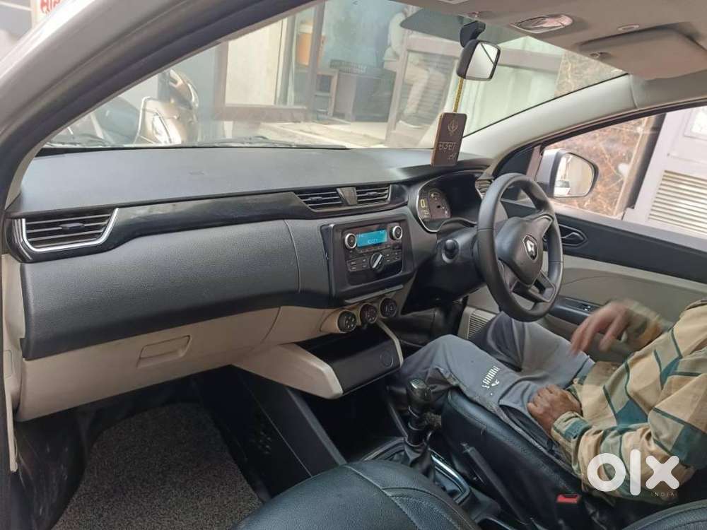 Renault Triber Rxl, 2020, Petrol