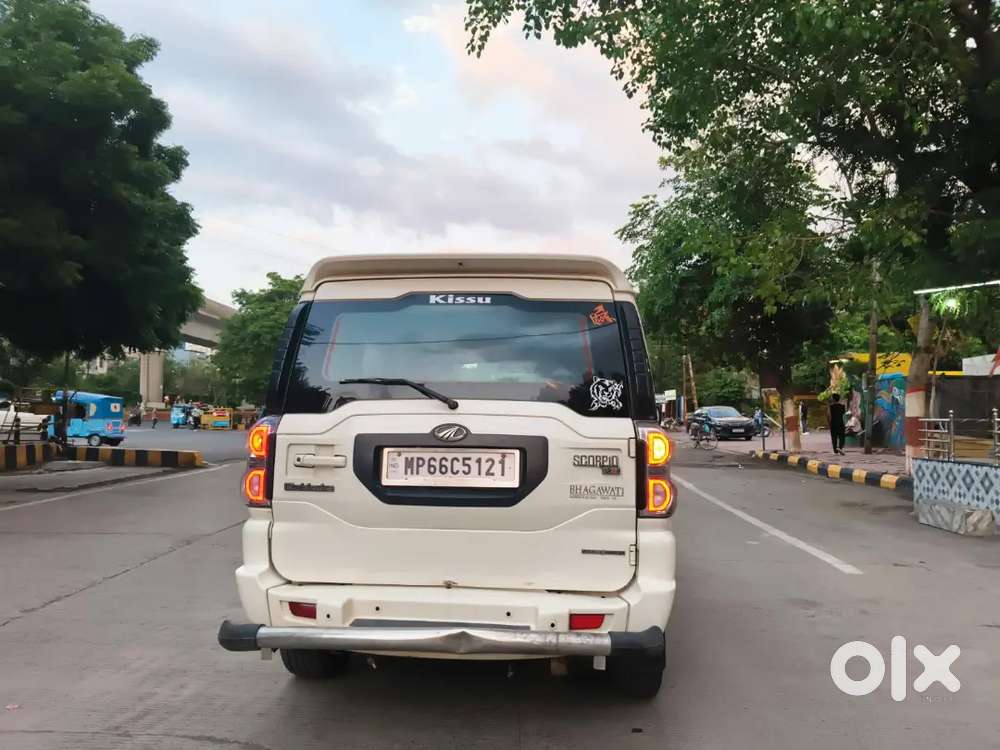 Mahindra Scorpio S8 Intell Hybrid 2017/18