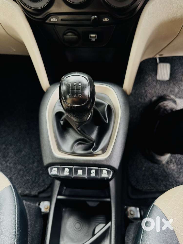 Hyundai Santro Sportz, 2022, Petrol