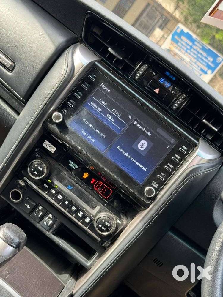 Toyota Fortuner 4x2 At 2.7 Petrol, 2023, Petrol