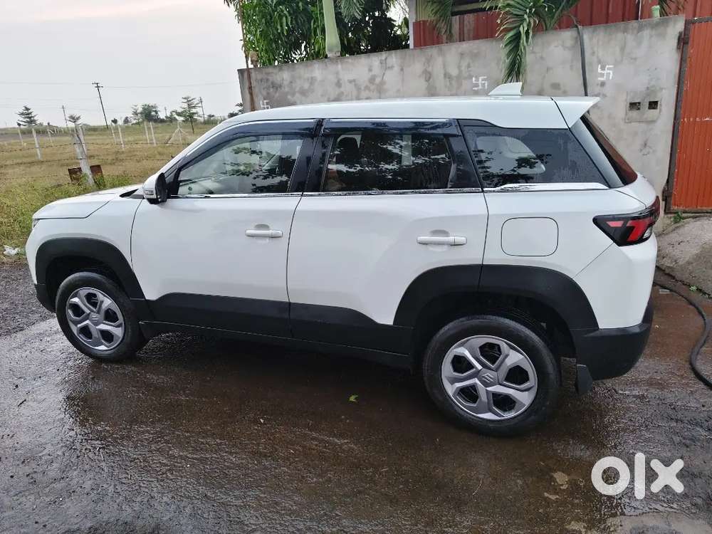 Maruti Suzuki Brezza Lxi 2024