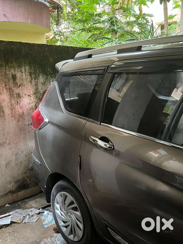 Maruti Suzuki Ertiga Vxi At Petrol, 2022, Cng & Hybrids