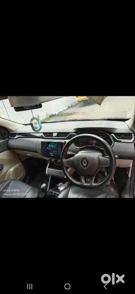 Renault Triber Facelift 2021 Petrol Good Condition