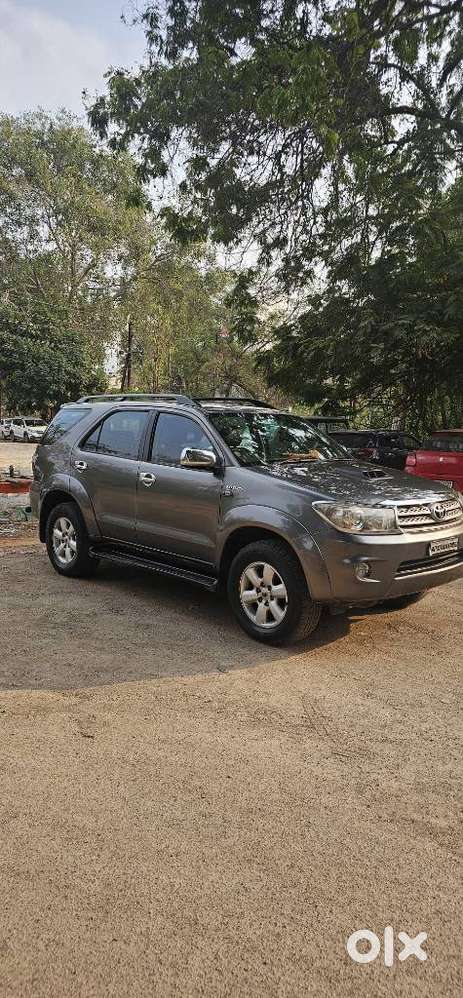 Toyota Fortuner 3.0 4x4 Manual, 2011, Diesel
