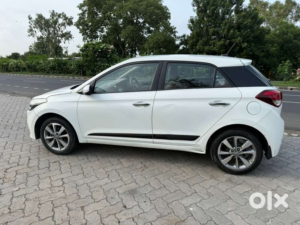 Hyundai I20 2018 Petrol 33000 Km Driven