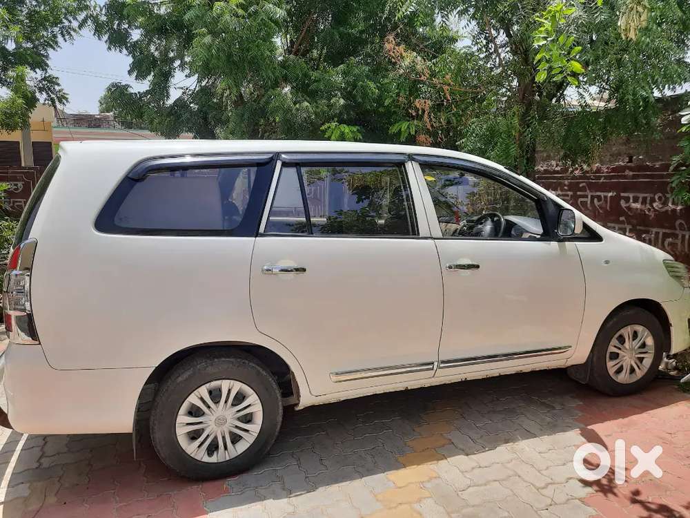 Toyota Innova Diesel 2015