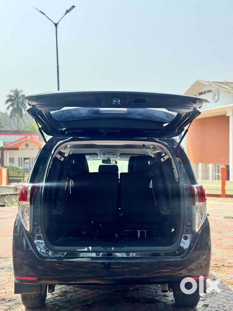 Toyota Innova Crysta 2.4 Gx Mt 8s, 2024, Diesel
