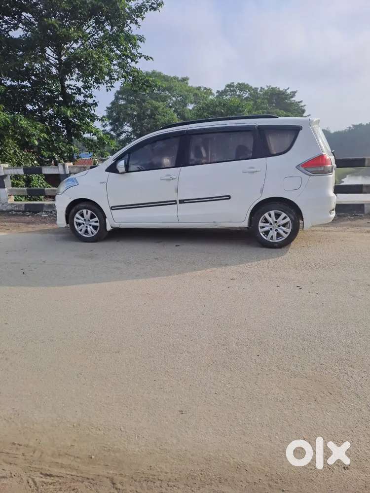 Maruti Suzuki Ertiga 2016