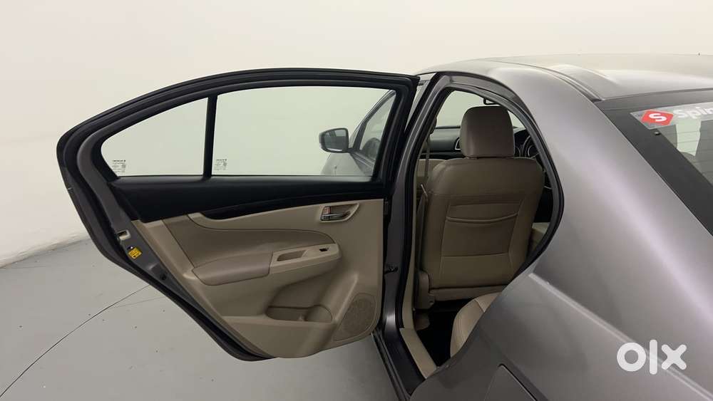 Maruti Suzuki Ciaz 2014-2017 At Zxi, 2016, Petrol