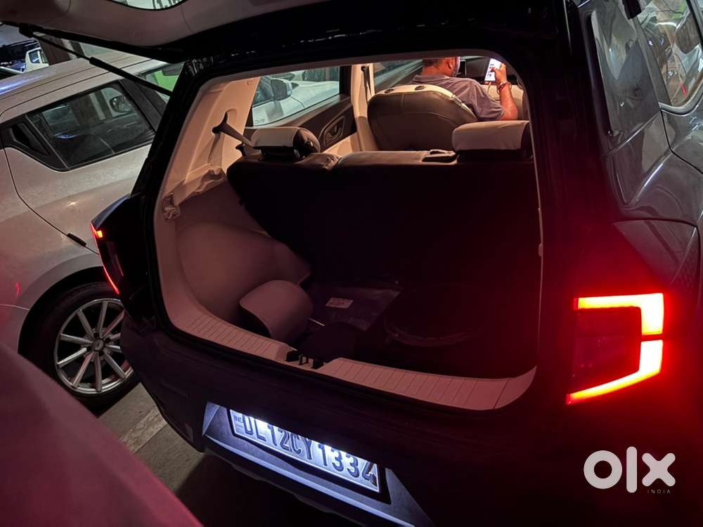 Mahindra Xuv 3xo 2024 Petrol 8100 Km Driven