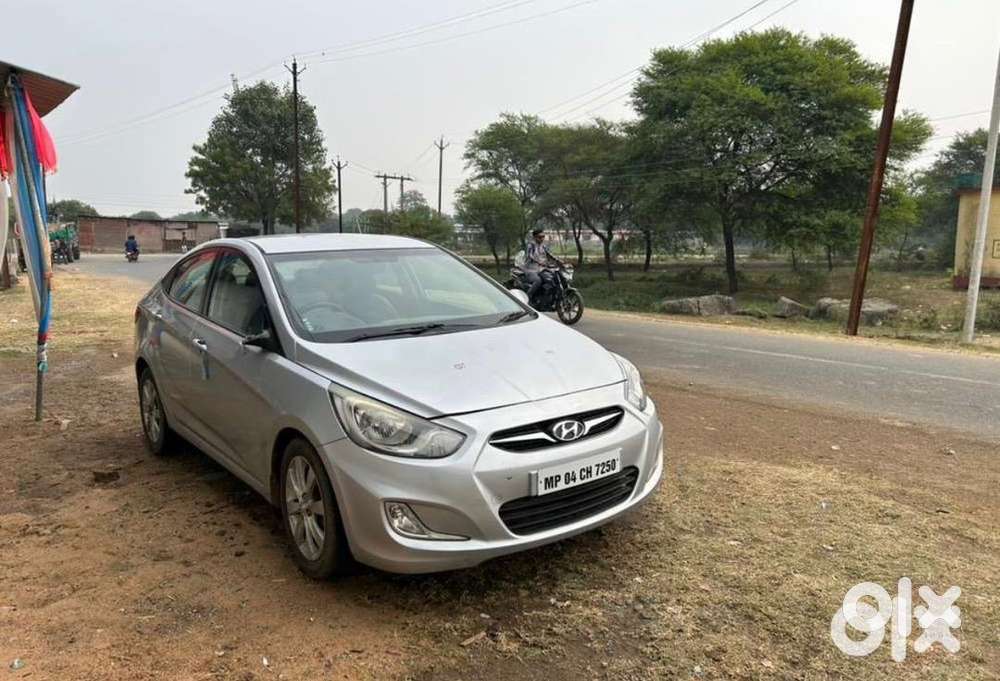 Hyundai Fluidic Verna 2011 Cng & Petrol Well Maintained