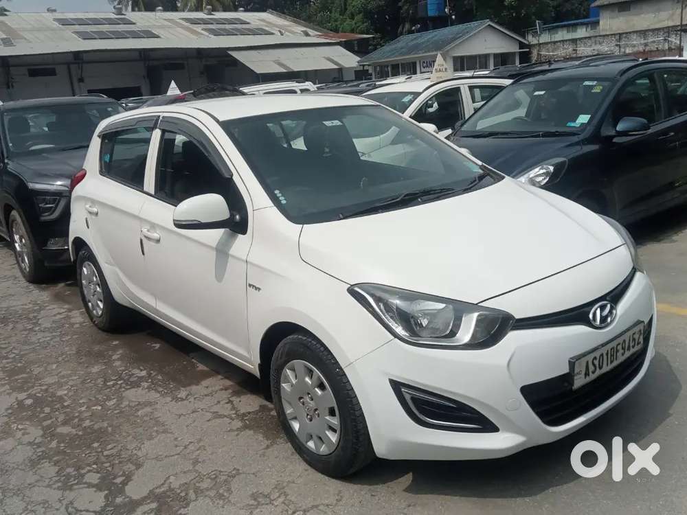Hyundai I20 201349536 Petrol 49563 Km Driven