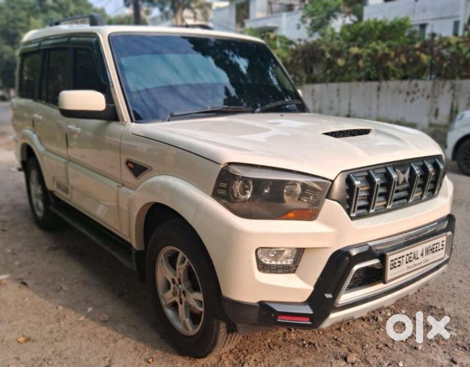 Mahindra Scorpio S10, 2015, Diesel