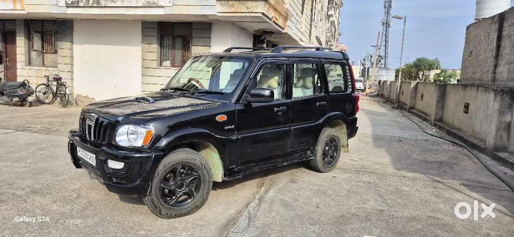 Mahindra Scorpio Classic 2011 Diesel Well Maintained