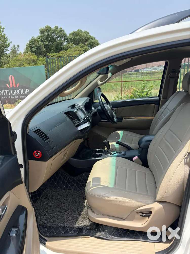 Toyota Fortuner 2015 Diesel 150000 Km Driven