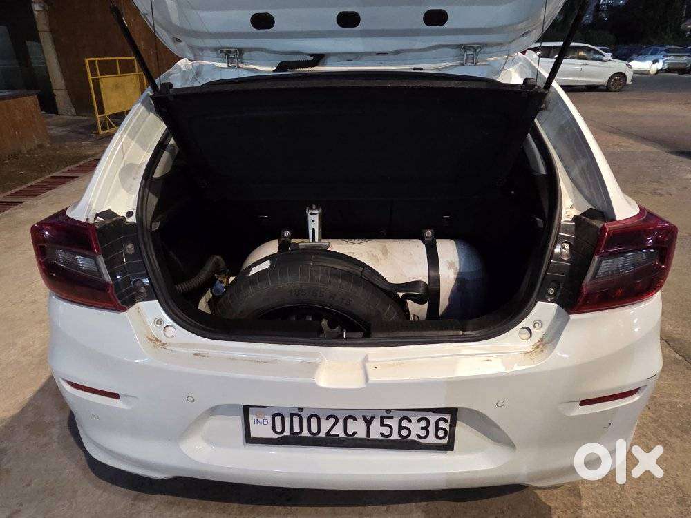 Maruti Suzuki Baleno Delta Cng, 2025, Cng & Hybrids