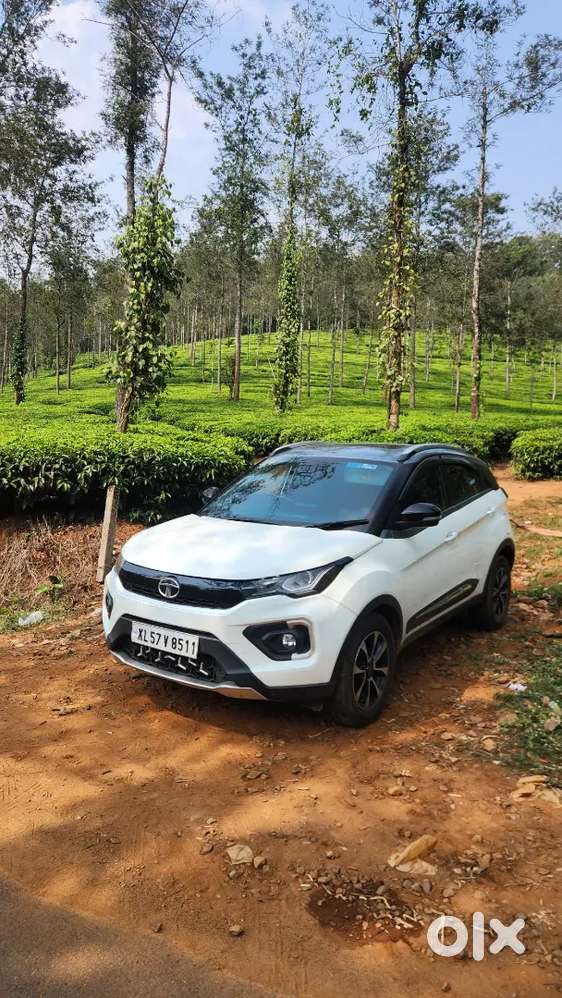 Full Option Nexon, With Sunroof, Full Company Service