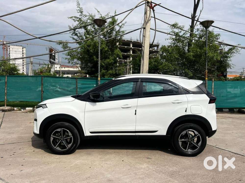 Tata Nexon Creative 1.2 Revotron Petrol 6 Amt, 2025, Petrol