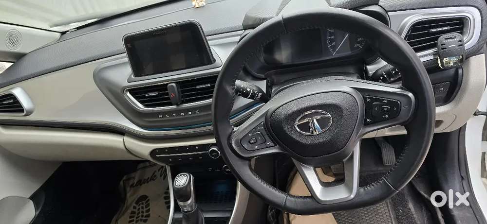Tata Altroz 2023 Petrol Well Maintained