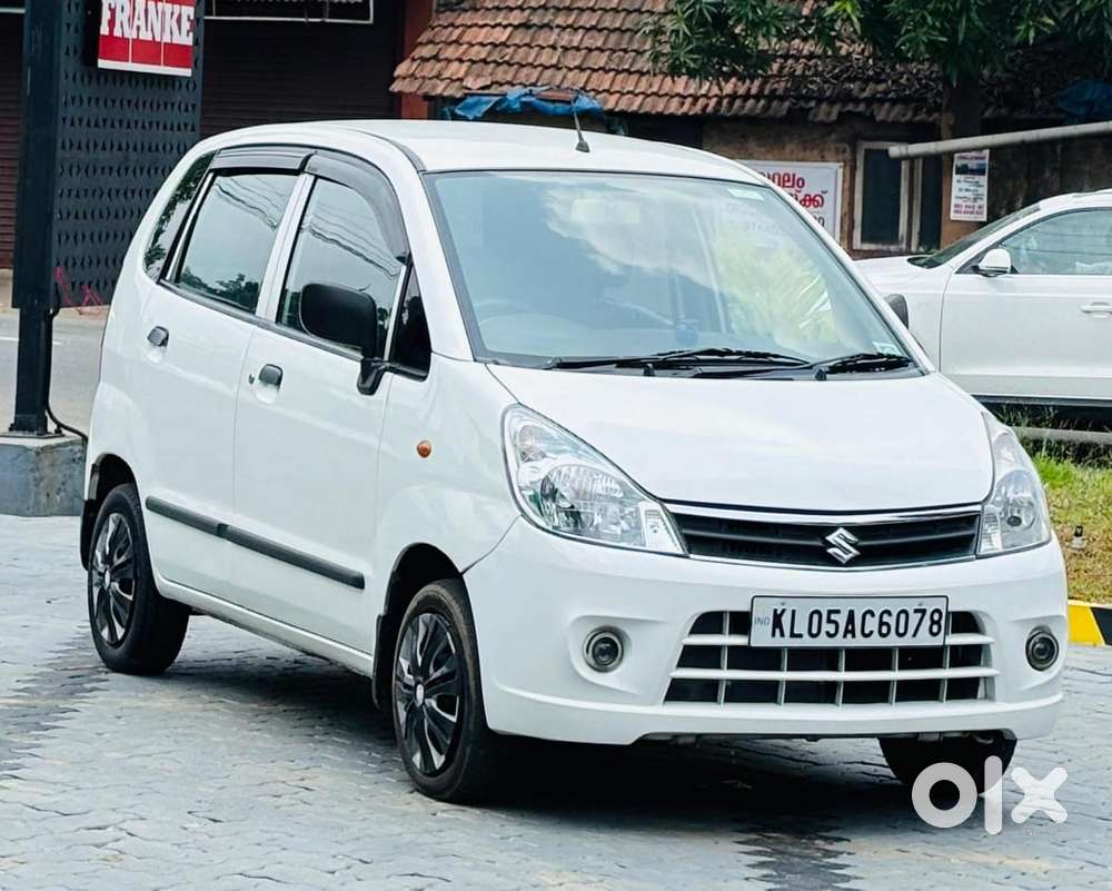 Maruti Suzuki Zen Estilo Lxi Bs Iv, 2011, Petrol