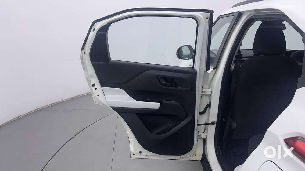 Tata Punch Accomplished Amt Sunroof, 2024, Petrol