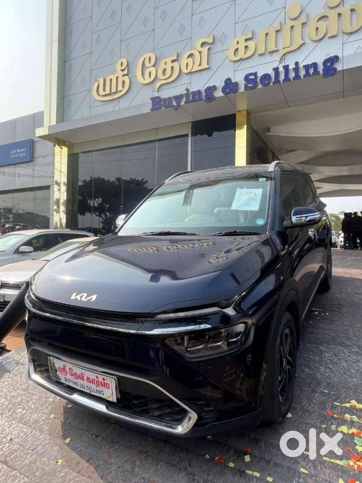 Kia Carens, 2022, Petrol